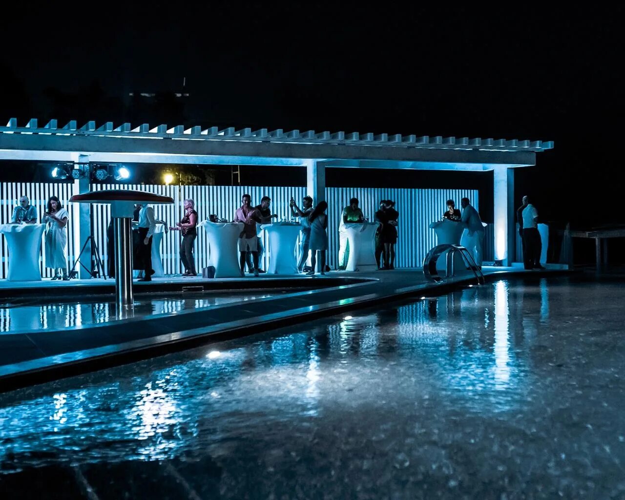 Лучезарный резорт лучезарная ул 18 4а сочи. Лучезарный резорт отель сочи. Лоо отель лучезарный резорт. Апарт-отель лучезарный резо. Лучезарный резорт отель сочи.