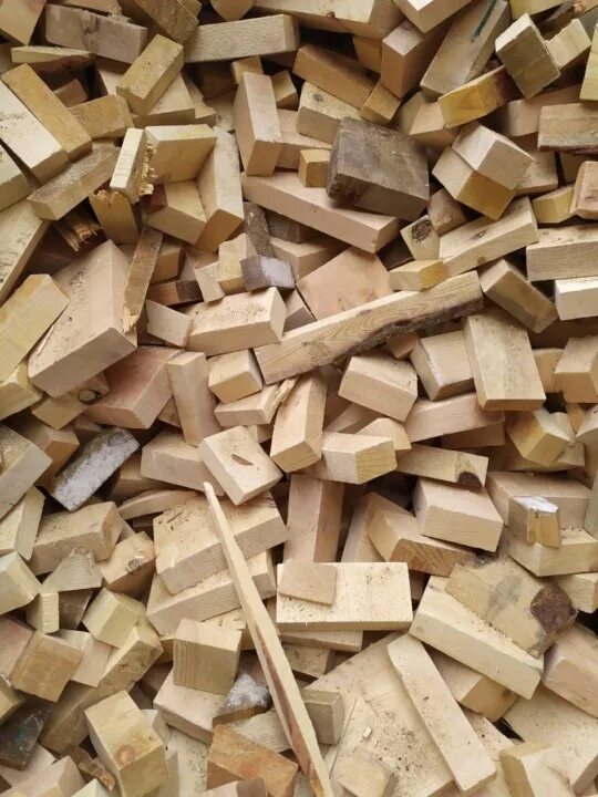 Сухие дрова. Дрова кубики. Дрова в мешках. Дрова кубики в мешках. Купить дрова в бийске
