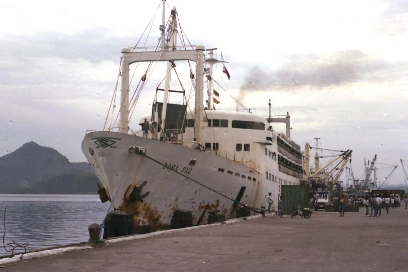 Vmc 8536. Пар пас. Крушение парома донья пас филиппины 1987. Крючок assist vmc 7117 sati. Донья пас кораблекрушение.