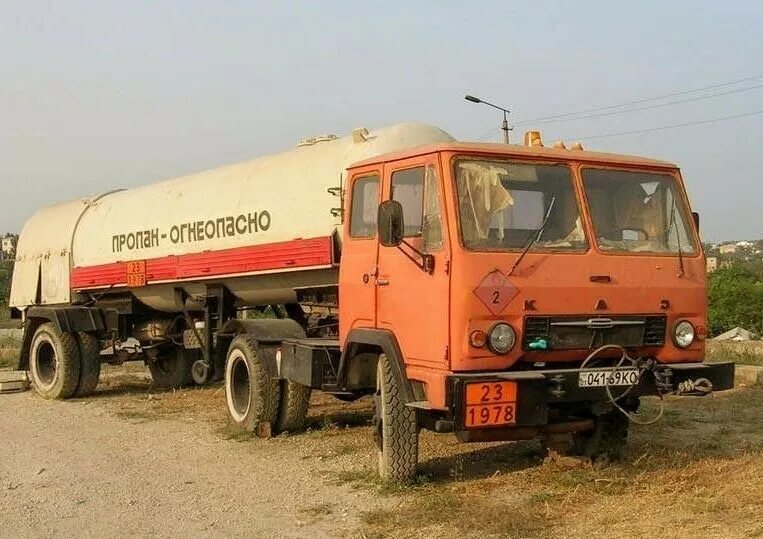 Колхида сайт. Седельный тягач каз 606 колхида. каз-608в седельный тягач. каз-608 колхида. автомобиль каз колхида.