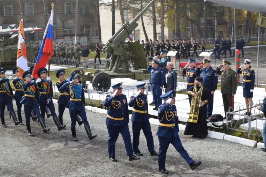 25625 Войсковая часть Хабаровск. 11666 Воинская часть Хабаровск. 71393 Военная часть Хабаровск. 183 Гвардейский зенитный ракетный полк Балтийского флота.