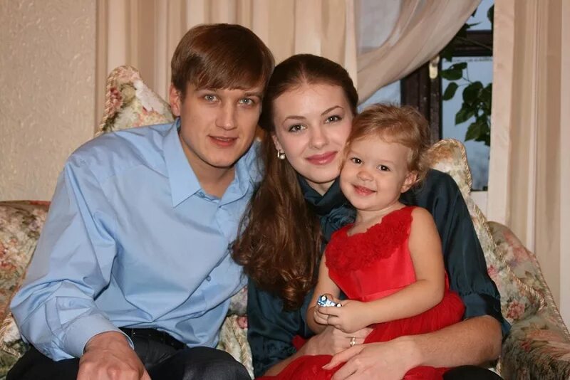 Актер руденко жена фото дети. Семья анатолия руденко. анатолий руденко жена. анатолий руденко семья. анатолий руденко и его жена.