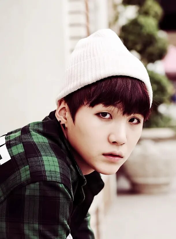 Старая бтс. Suga BTS. BTS Yunki. Шуга БТС старые.