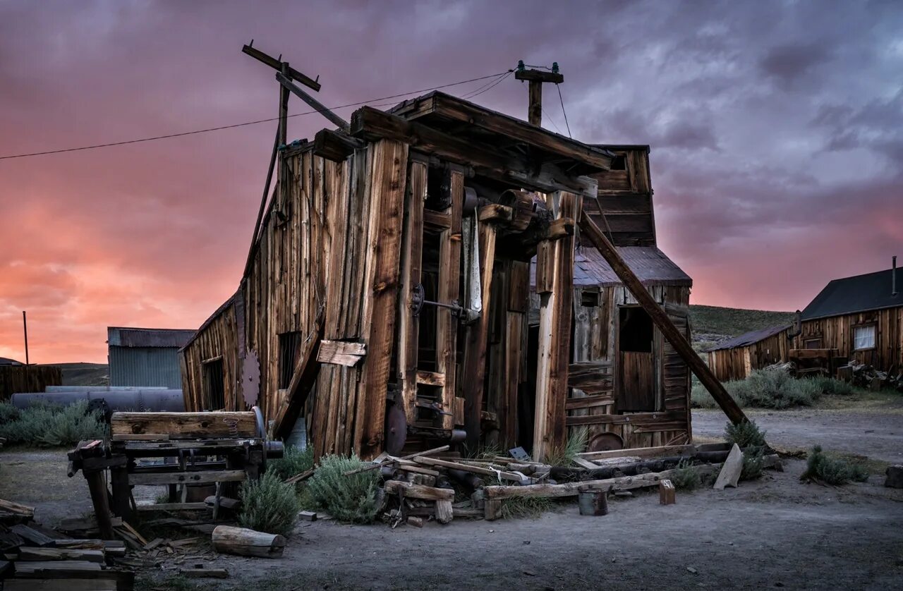 Город призрак кузнецово. Город призраков (Ghost Town, 2008). Город призрак в Америке боди. Заброшенный город боди в США. Соуэрс в Техасе заброшенный город.