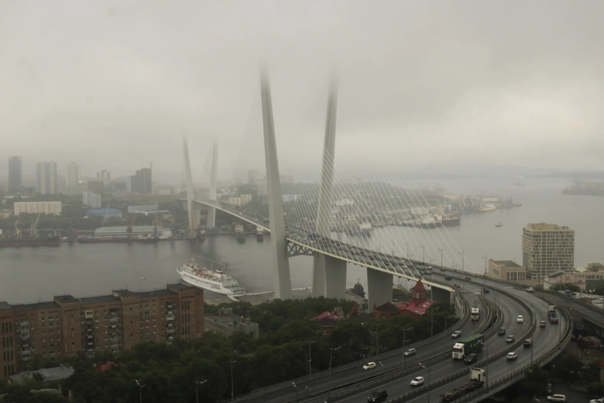 Путь от москвы до владивостока на самолете. Разница во времени между москвой и лондоном. 8 во владивостоке сколько в москве. Транссибирская магистраль часовые пояса. 8 во владивостоке сколько в москве.