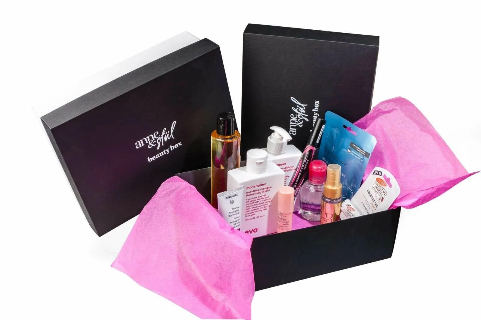 Бокс с косметикой. Бокс корейской косметики. Косметика beauty бокс. Коробка для косметики. Косметика beauty бокс.