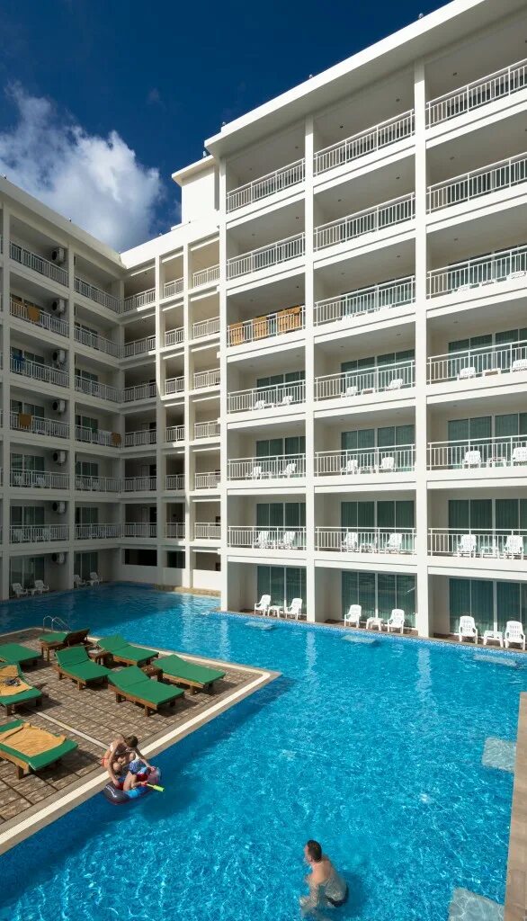 Phoenix hotel karon beach 4 karon, пхукет. Chanalai hillside resort 4. Chanalai hillside. Отель chanalai hillside resort. Chanalai hillside.