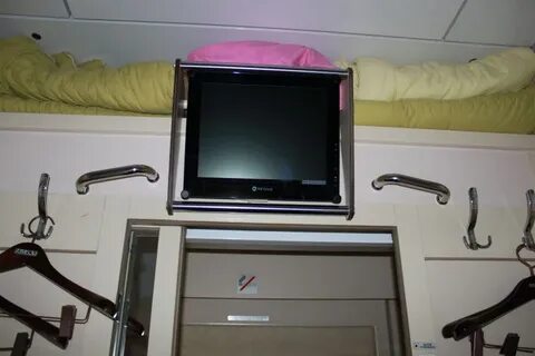 Телевизор в купе поезда