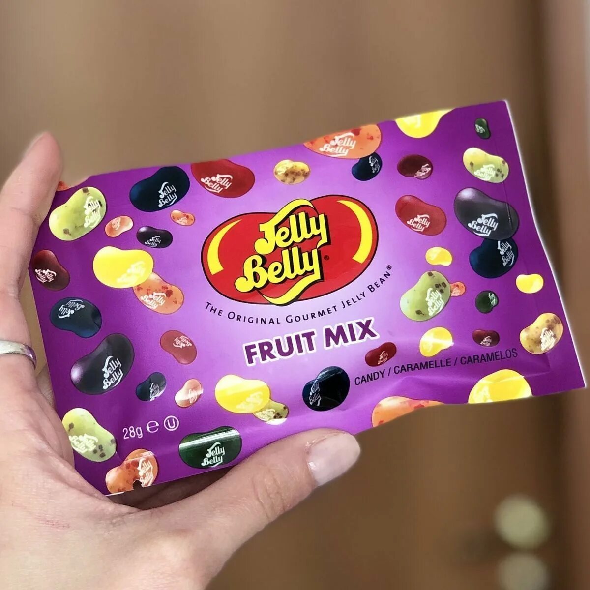 Jelly brains 18. Jelly belly 10 вкусов. Жевательные Бобы Jelly belly. Джелли Бин Брейнс. Драже Jelly Bean.