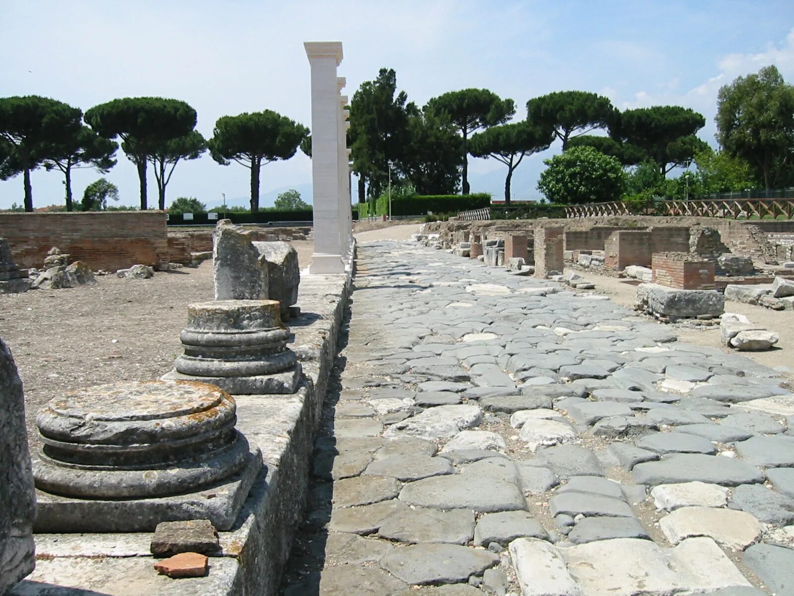 Ancient way. Аппиева дорога в древнем Риме. ВИА Аппиа дорога. Древняя Аппиева дорога. Аппиева дорога (ВИА Аппиа).