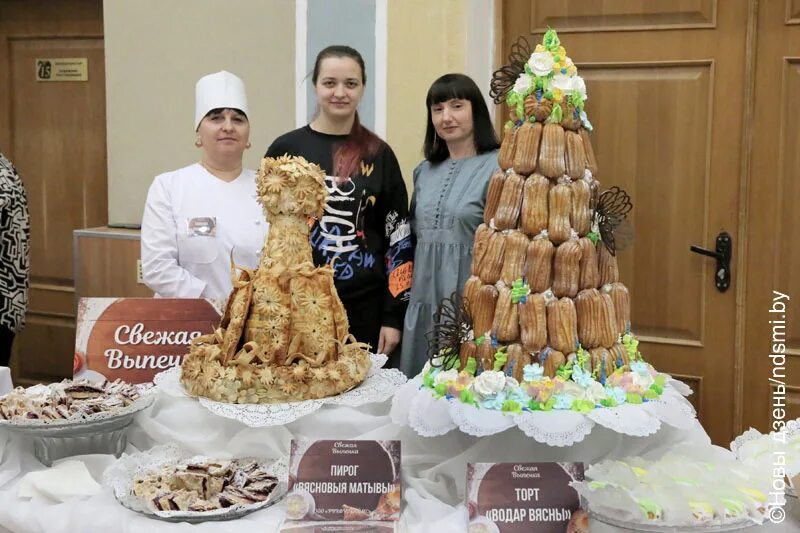 Кто победил в конкурсе кондитер. Шоу агзамова король десертов. Кто победил в конкурсе кондитер. Конкурс кондитеров. Кондитер шоу с ренатом.