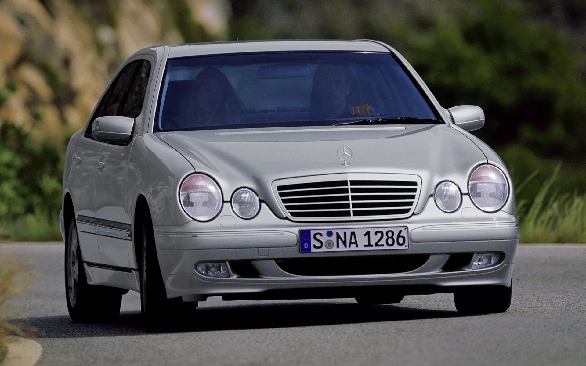 Мод w210. Mercedes-benz w210. mercedes benz e class w210. мерседес бенц 210 e класс. mercedes benz e210.