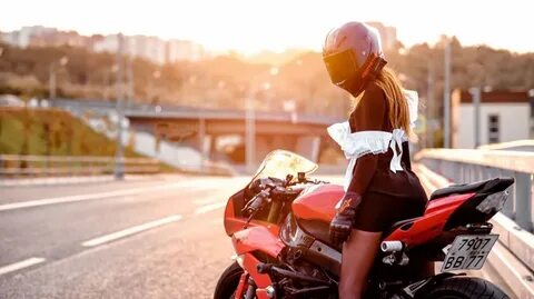 Авто, мотоцикл, эротикалық қыздар