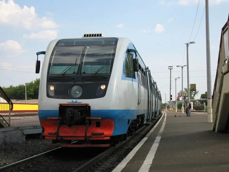 Пригородный поезд Оренбург Бузулук. Рельсовый автобус ра2 Метровагонмаш. Электричка Оренбург Бузулук. Рельсовые автобусы Оренбург Бузулук ра2. Поезд бузулук орск