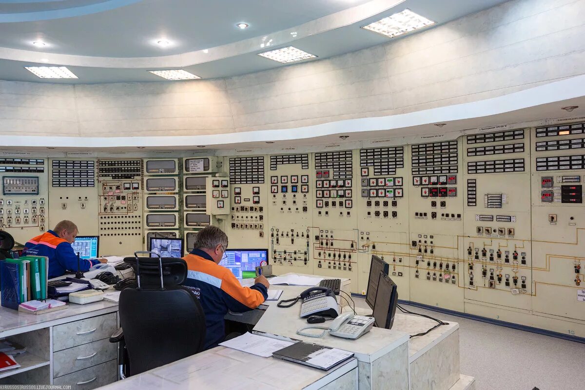 Диспетчерская служба тепловых сетей. Диспетчер на подстанции электричества. Диспетчерская. Диспетчерский пункт. Диспетчерская служба тепловых сетей.