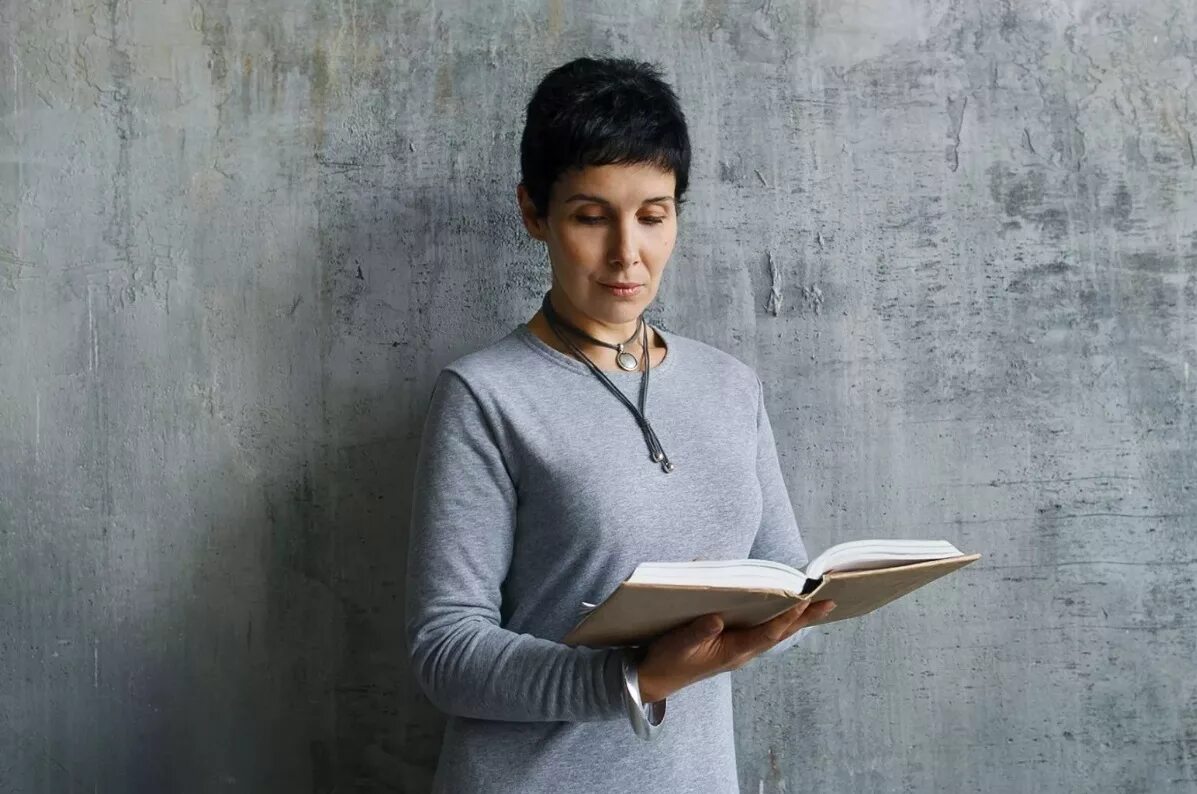 Представители литературной критики. Литературные критики. Галина юзефович. Юзефович галина интервью. Литературный критик галина юзефович.