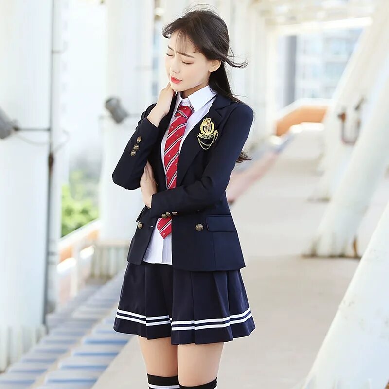Форма матроска япония. Школьная форма в японии. Корейская школьная форма. Форма японских школьников. Японская школьная форма женская.