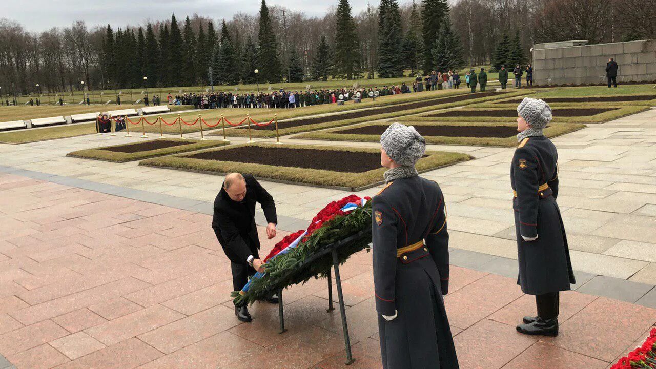 Пискарёвское мемориальное кладбище. Г.Санкт-Петербург, Пискаревское мемориальное кладбище 2020.