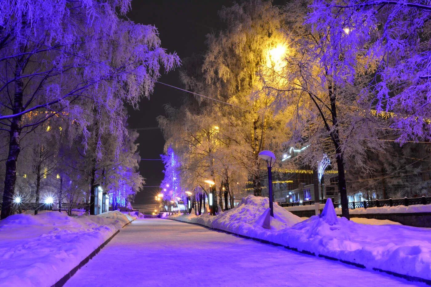 Киров Октябрьский проспект зима.