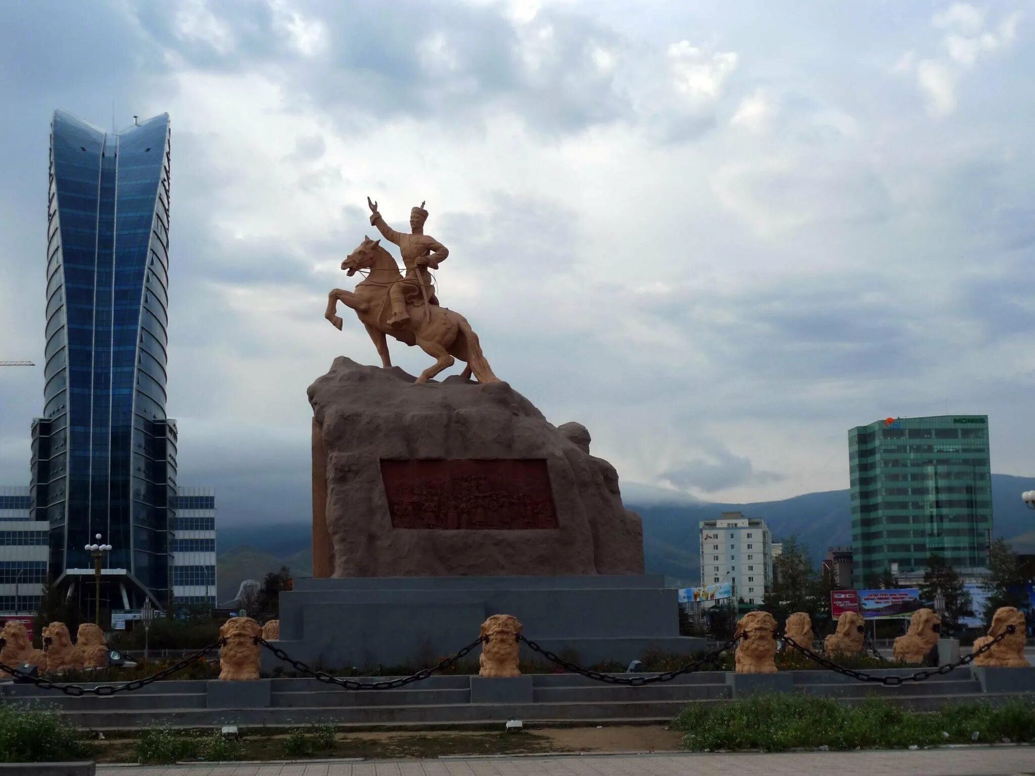 Республика монголия города. Монголия столица улан батор. монголия г улаанбаатар. монголия столица улан батор достопримечательности. улан батор центр.