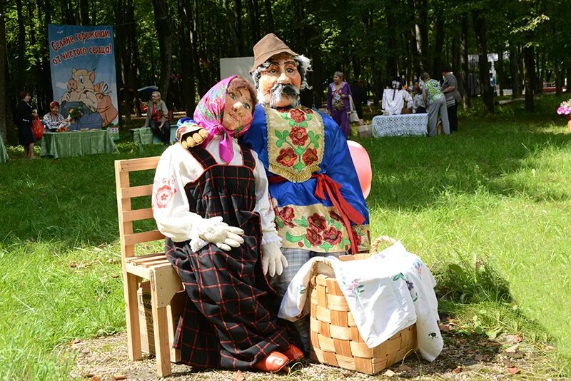 Отметить день рождения в смоленске. Аниматоры Ярцево Смоленская область. Аниматор Сычевка Смоленской области. Погода в Ярцево.