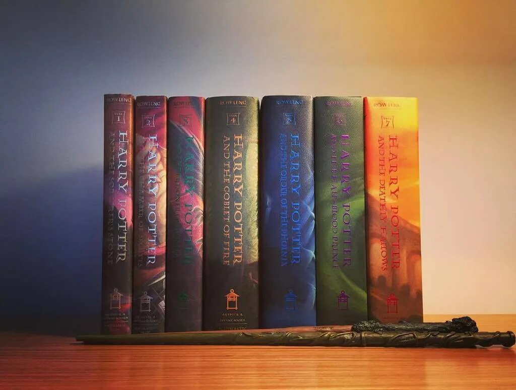 7 books. Гарри Поттер книжный. Гарри Поттер книги. Корешки книг Гарри Поттер. Красивые обложки книг Гарри Поттер.