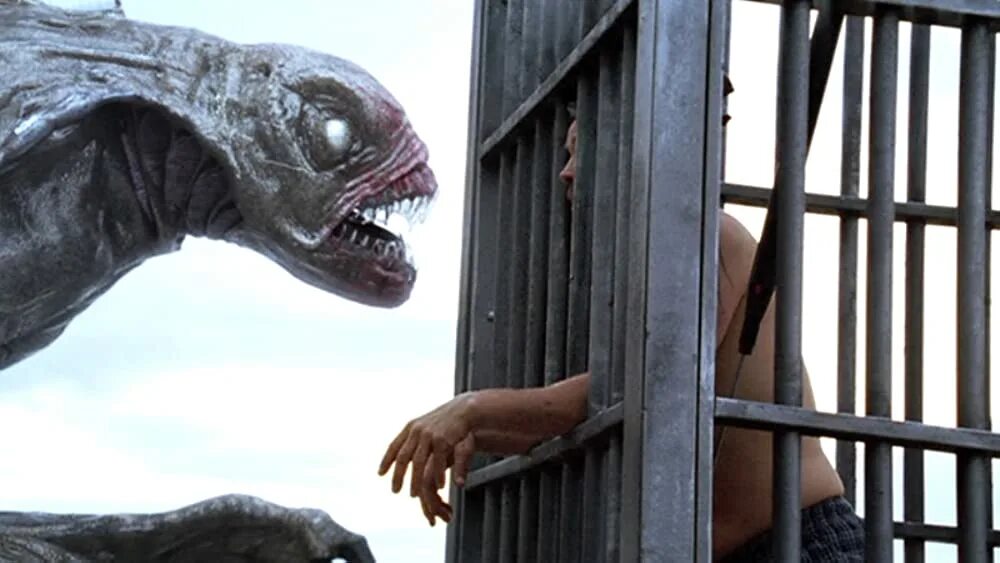 Берли шмерли док ходок. Тварь 20 20. Костяной голем арт. Монстры из мглы стивена кинга. Мутанты: двадцать третий век фильм 2008.