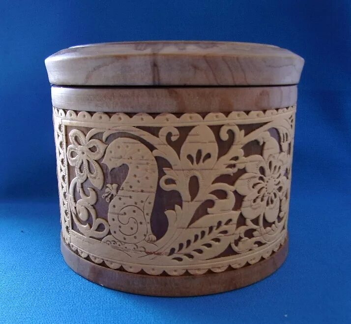 Шемогодская прорезная береста. Шемогодская резьба великий устюг. Шемогодская резьба по бересте. Шемогодская резная береста, великий устюг вологодской области. Шемогодская резьба берестяное кружево.