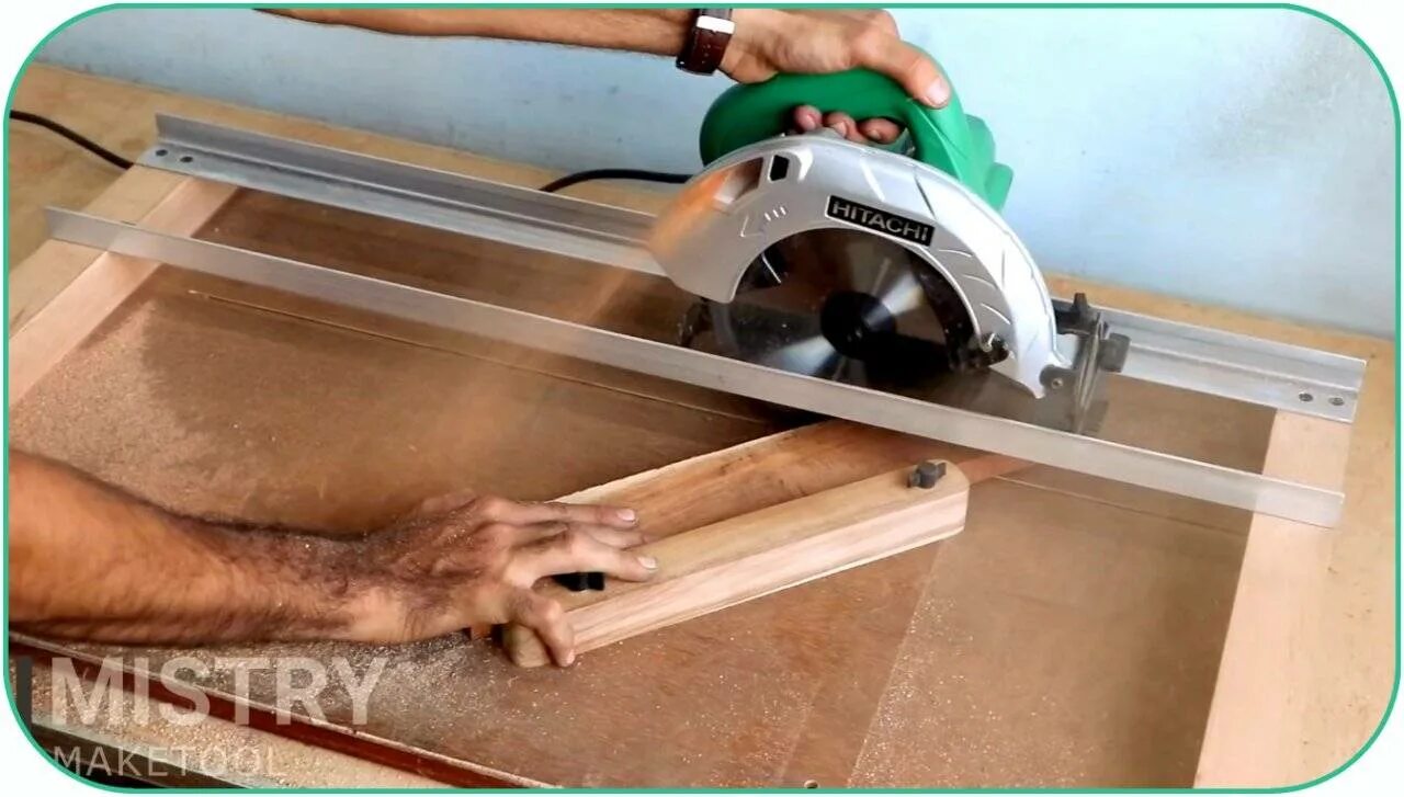 Циркулярная пила хитачи c9u2 6500 оборотов. Дисковая направляющая. Направляющая линейка для циркулярной пилы стайер 1600. Приспособление для циркулярной пилы для ровного распила 45 градусов. Направляющая для циркулярной пилы cs1004.