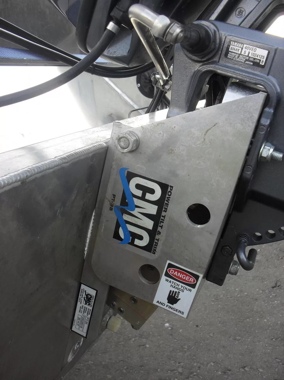 Подъемник лодочного мотора. Регулируемый эллектр транец. Выносной регулируемый транец sea-pro elp01. Электроподъём sea-pro elp01. Power lift cmc pl65 гидравлический для лодочного мотора болты найбы.