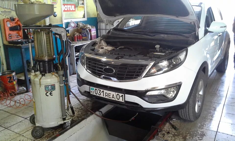 АКПП Kia Sportage 4. Sportage 3 АКПП. Замена масла Киа Спортейдж 3. Масло в АКПП Киа Спортейдж 4. Замена масла киа спортейдж 2.0