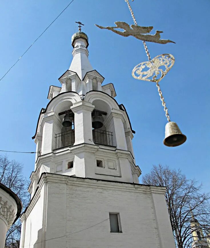 Колокольня в церкви. Звонница храм владимирской божией матери. щербинка храм колокольня. колокольня воскресенского собора. колокольная звонница.