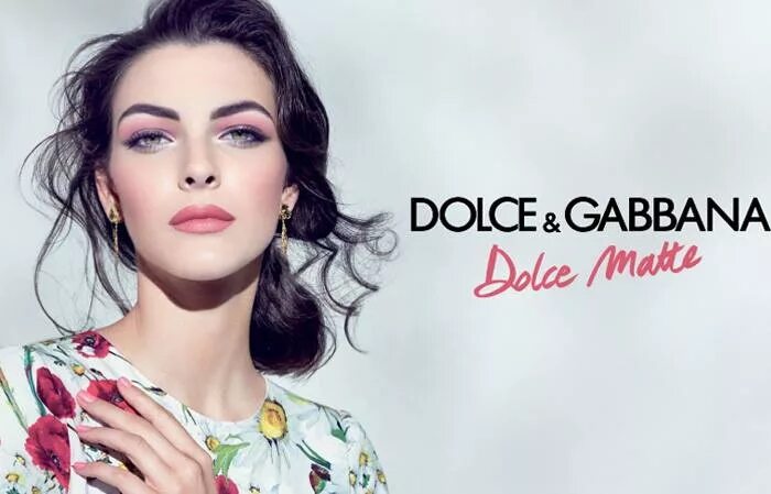 Включи dolce. Дольче габбана косметика. мейкап дольче габбана. макияж dolce gabbana. макияж в стиле дольче габбана.