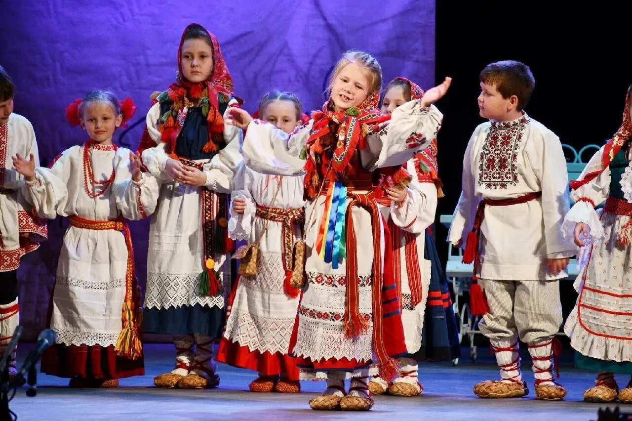 Песенный фольклор Подмосковья. Культура Родины. Украина конкурсы певцов из народа. Конкурс песни родины