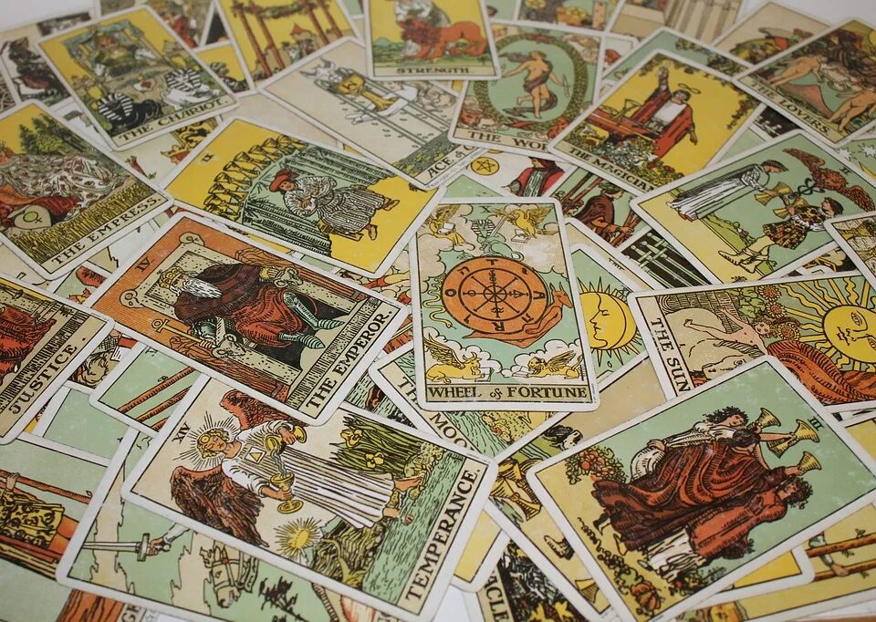 Как связывать карты таро. Таро уэйта эстетика. таро esoteric. карты &quot;таро&quot;. карты таро фото.