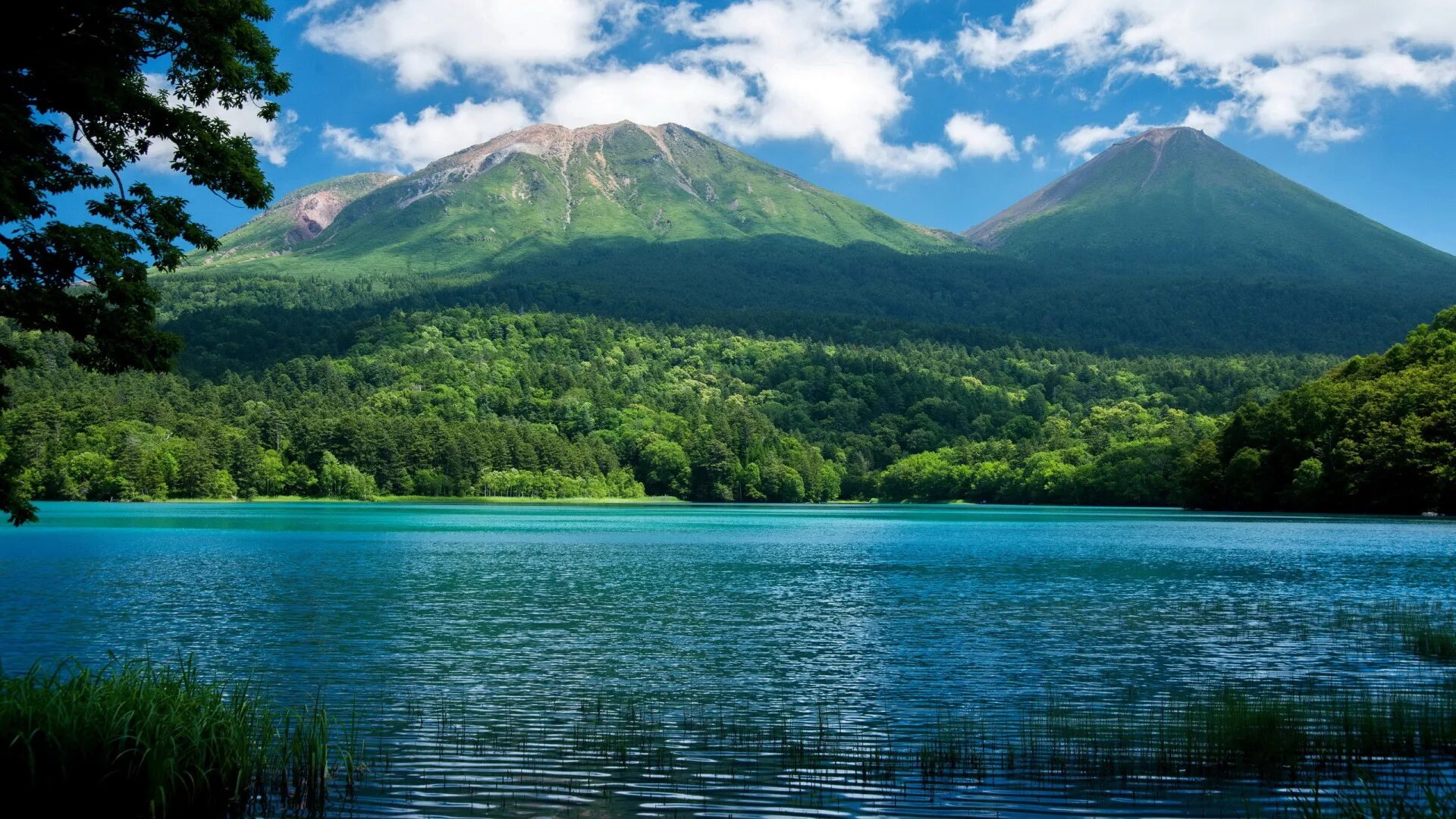 1920 1024. Горы Адыгеи Лагонаки. Природа. Озеро в горах. Природа озеро.