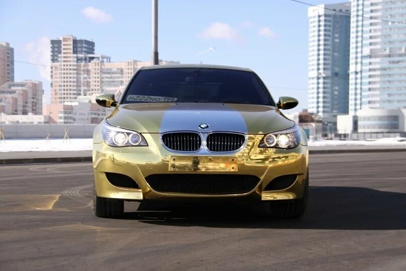 Е60 давидыча. BMW m5 Gold. Золотая BMW m5 Давидыча. БМВ m5 e60 Золотая. BMW m5 e60 Давидыча.