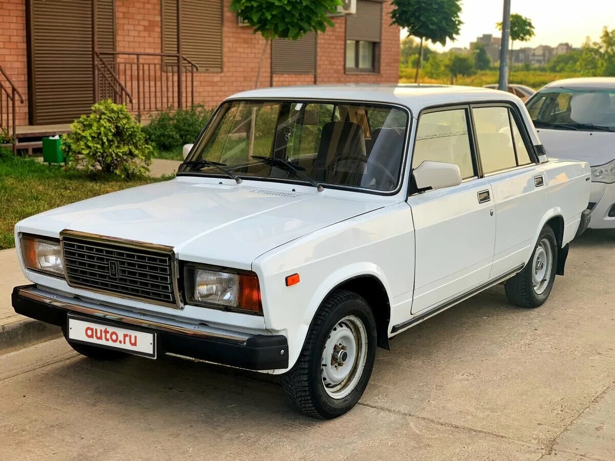 Купить б/у Lada (ВАЗ) 2107 1982-2012 1.6 MT (74 л.с.) бензин механика в Сергиево