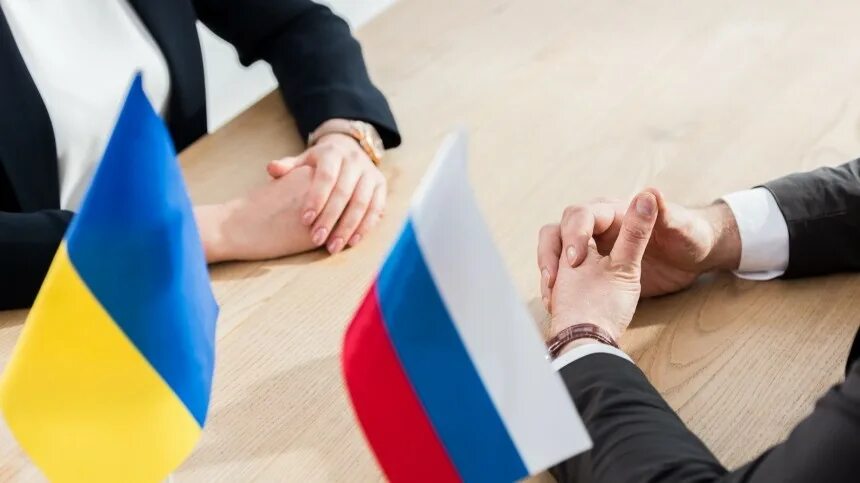 Украинский и российский флаг. Отношения с украиной последние. Отношения с украиной последние. Российско-украинские отношения. Российско-украинские переговоры.