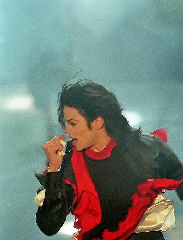 Песни майкла джексона earth. Michael Jackson Earth Song. Джексон Earth Song.