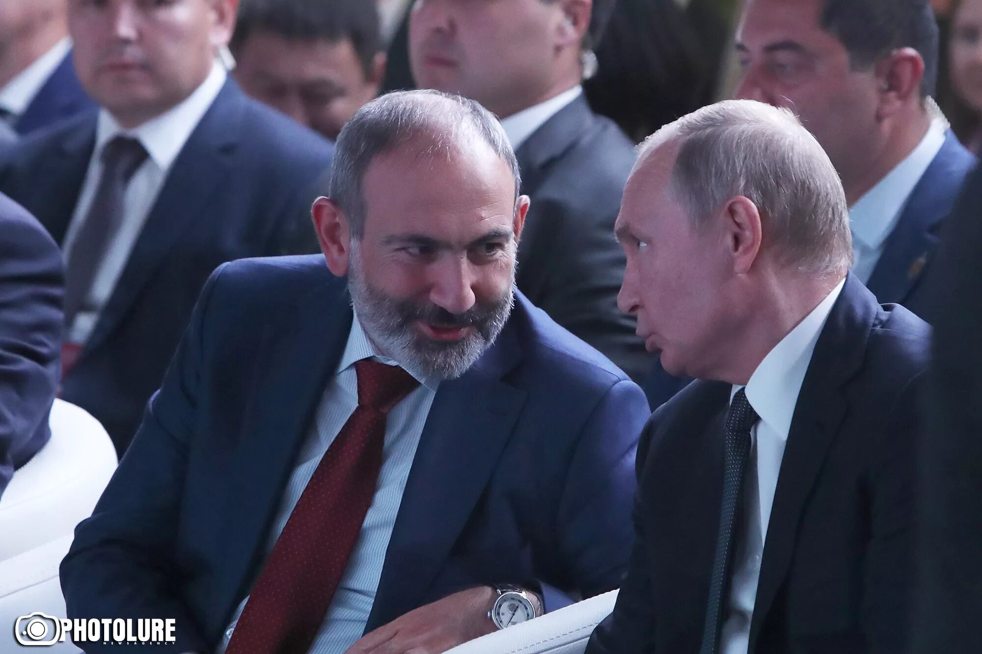 Пашинян поздравил. Nikol pashinyan. пашинян одкб.
