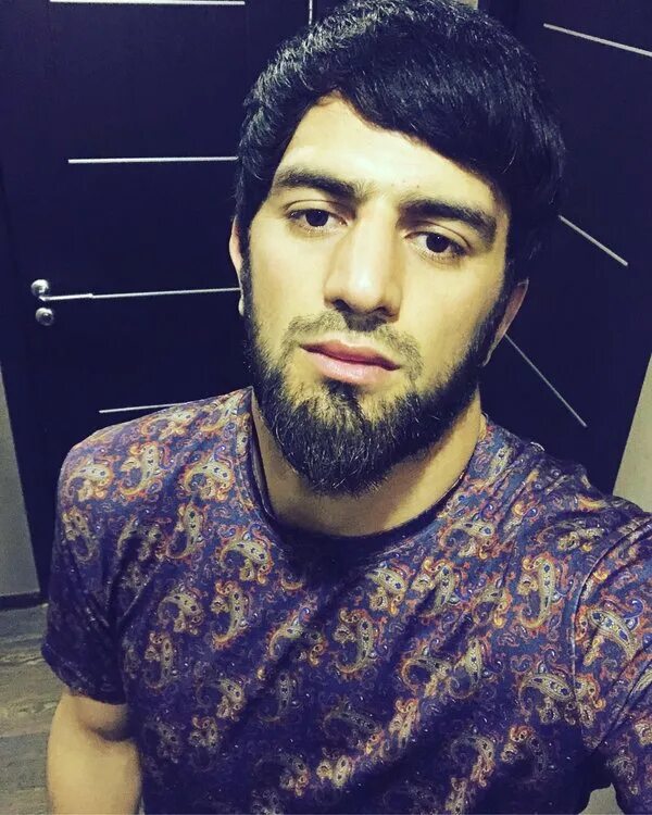 Абубакр давлатхуджаев. Сунатов абубакр. Мирзомудинов абубакр. Абу бакр на арабском. Ханилаев абубакр.