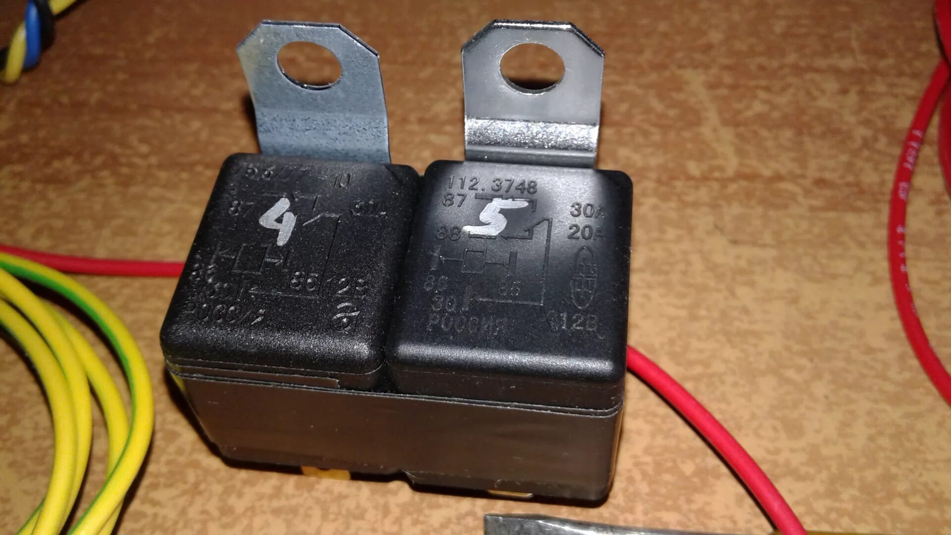 Реле автозапуска ваз-2114. Реле разгрузки е83. Реле разгрузки 2114. Разгрузочное реле гелендваген 2001г. Реле разгрузки.