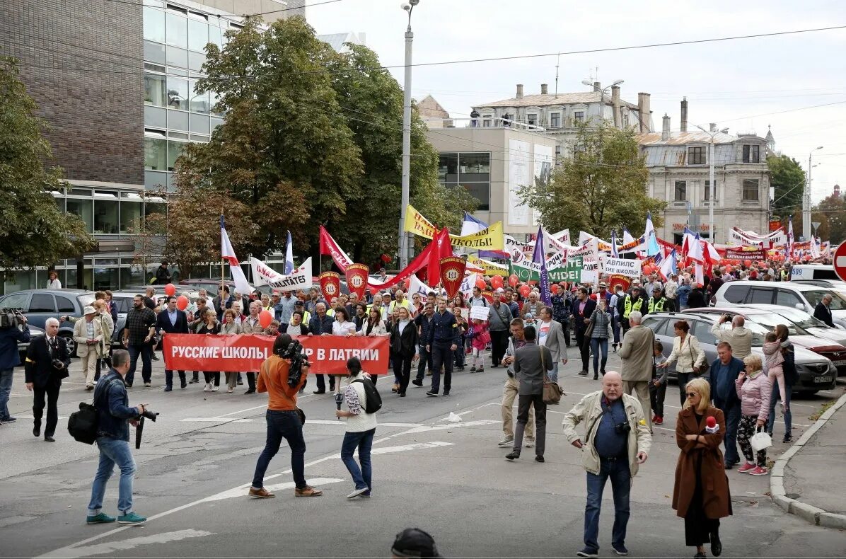 Новости латвии. Латвия сегодня на русском. Латвия сегодня на русском. Новости латвии. Русские в латвии.