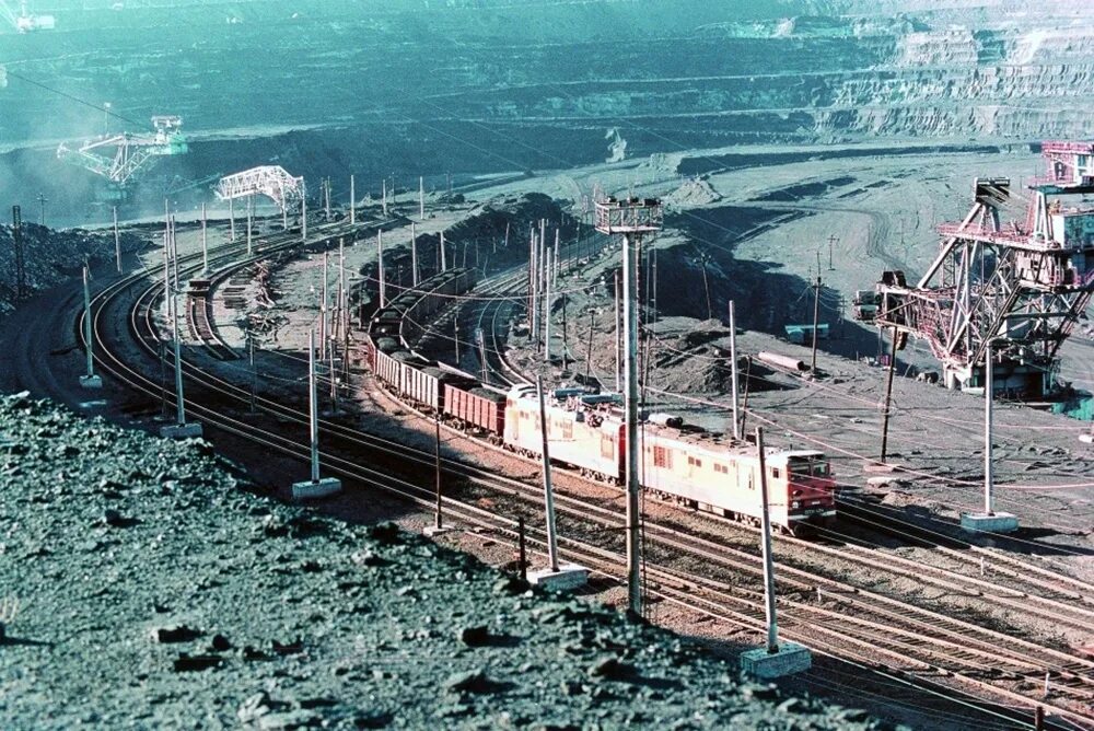 Экибастуз. Станция экибастузская грэс-2. Экибастуз грэс. Экибастуз фото. Грэс 2 казахстан.