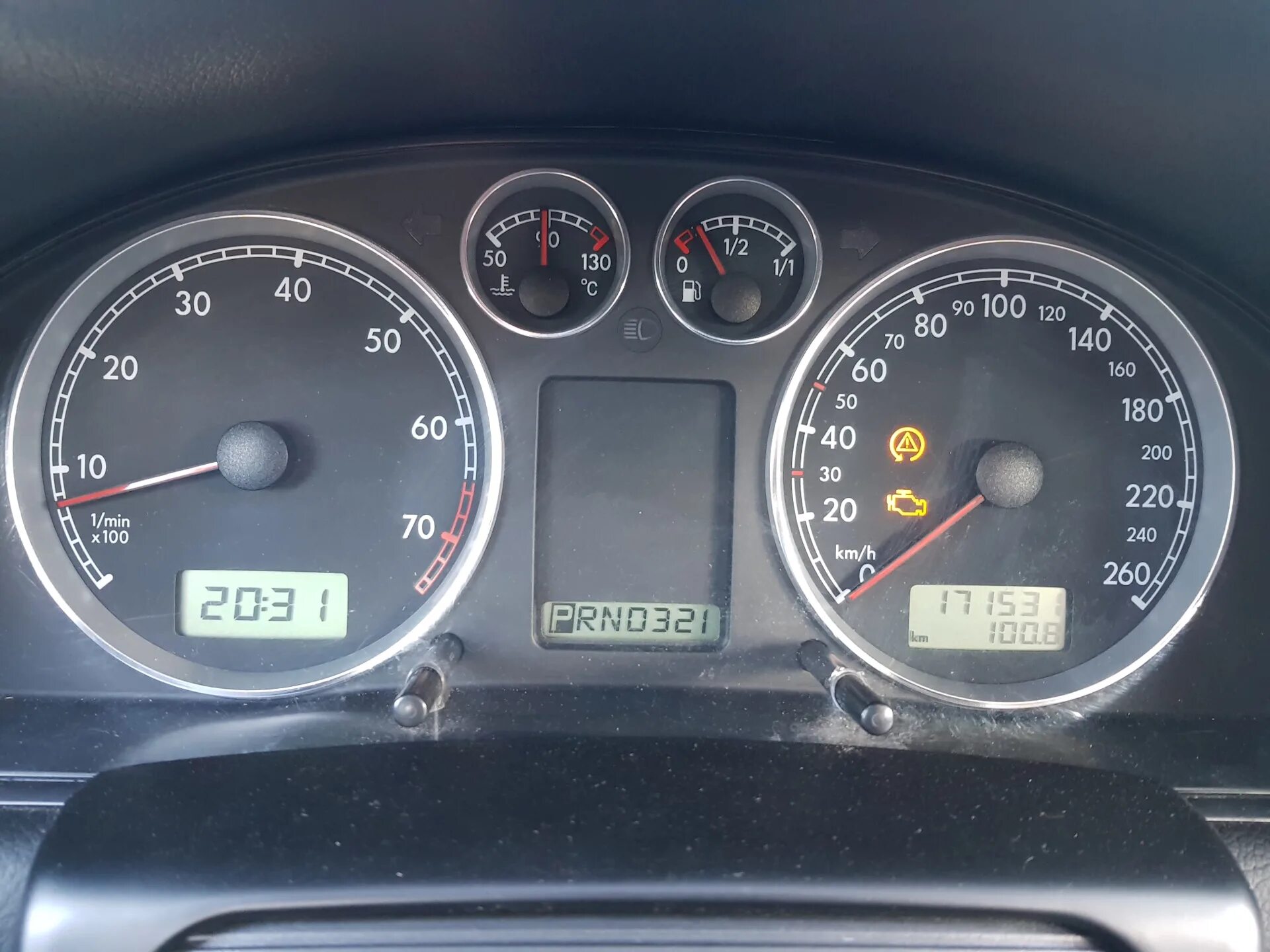Ошибки на панели (кто подскажет) - Volkswagen Passat B5, 2 л, 2001 года электрон