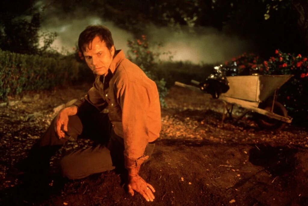 Frailty (2001, сша, германия, италия),. Мэттью макконахи 2001. Вигго мортенсен порок на экспорт. Однажды ночью 2001. Телесные наказания в фильмах.