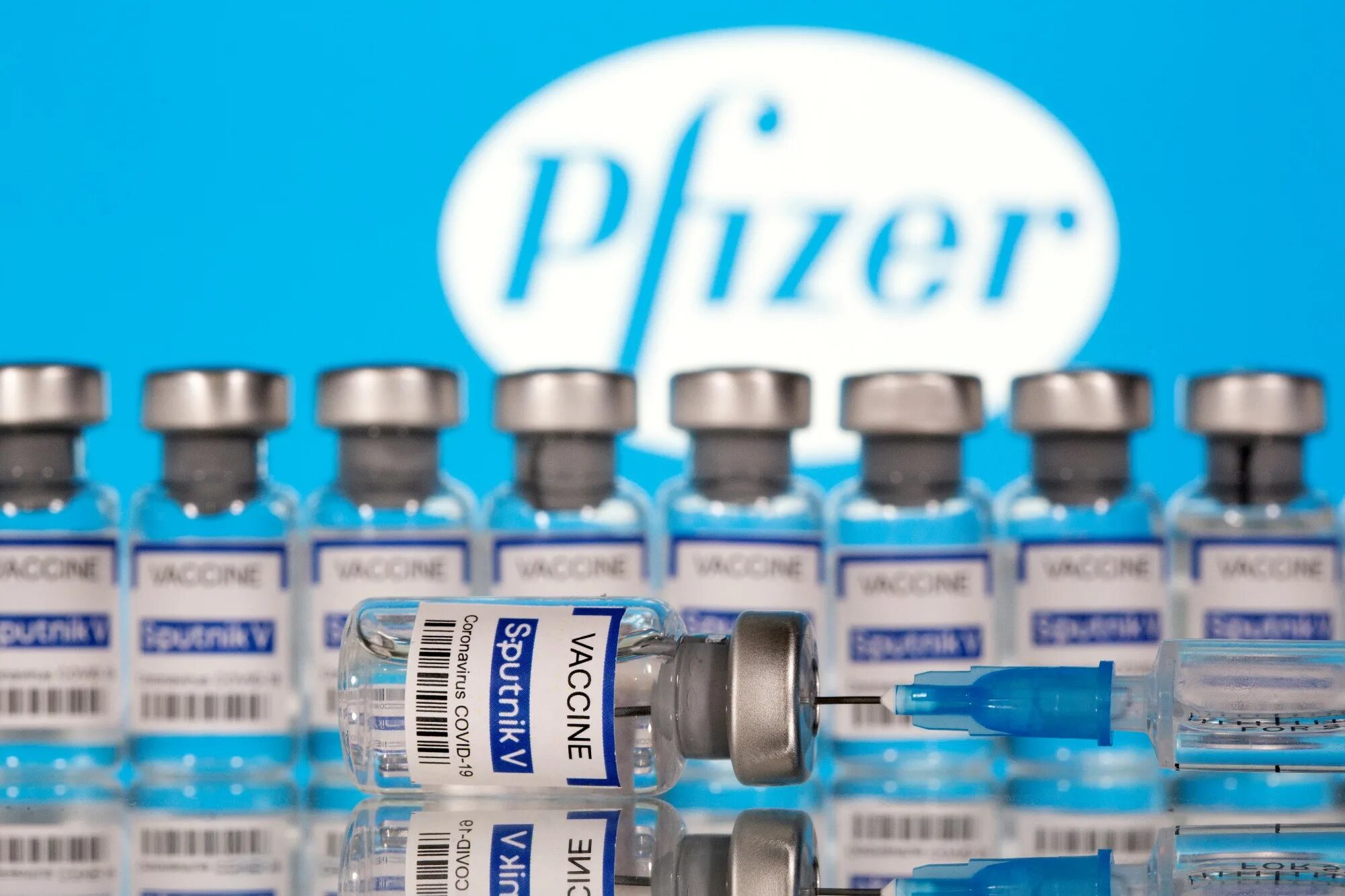 Вакцина окз. Вакцина Файзер. Pfizer вакцина. Pfizer BIONTECH vaccine. Pfizer Эксид.