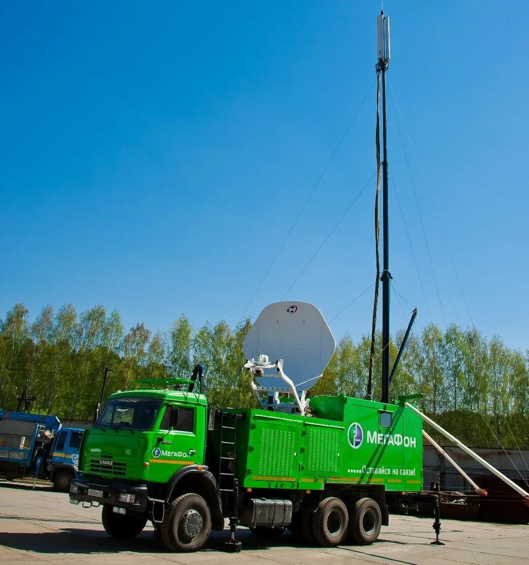 Базовая станция сотовой связи мегафон. Базовая станция сотовой связи мегафон. Базовые станции сотовых операторов. Вышка мегафон. Базовая станция сотовой связи мегафон.