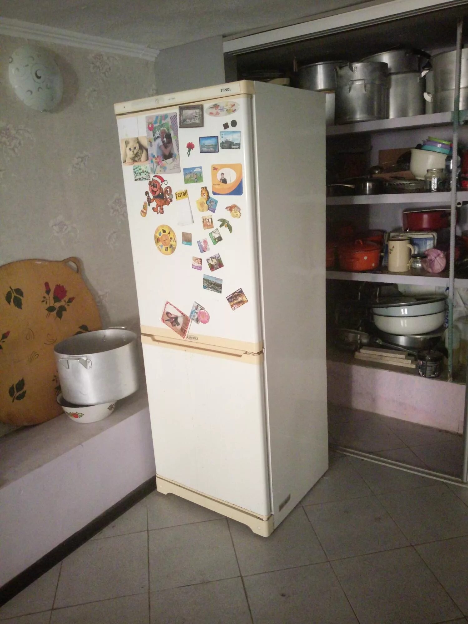 Холодильник б/у дон. 0 5 ру холодильники. 05 ру холодильники. Авито холодильник махачкале. Авито холодильники б/у.